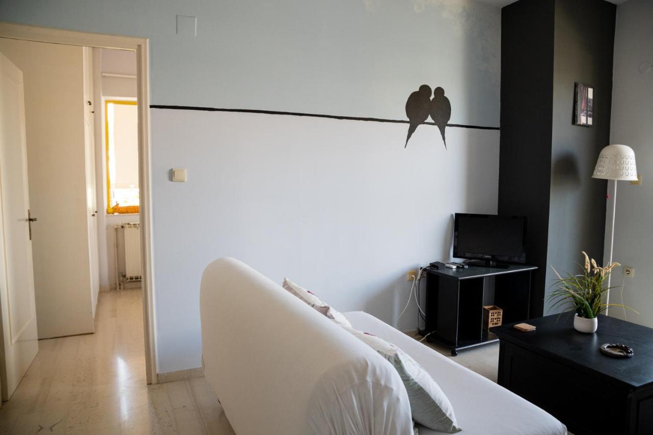 Eftihia Apartments By The Sea Rethymno Exterior foto