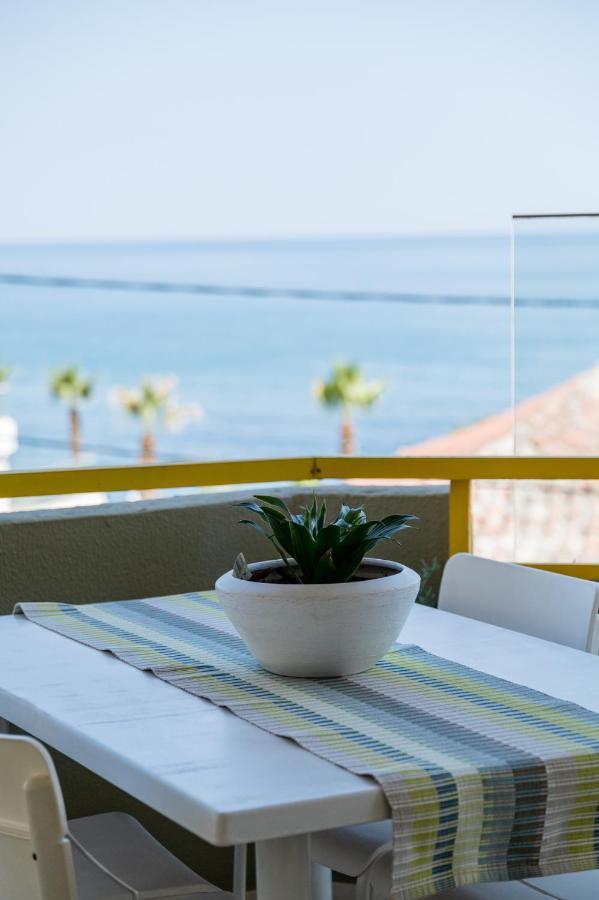 Eftihia Apartments By The Sea Rethymno Exterior foto