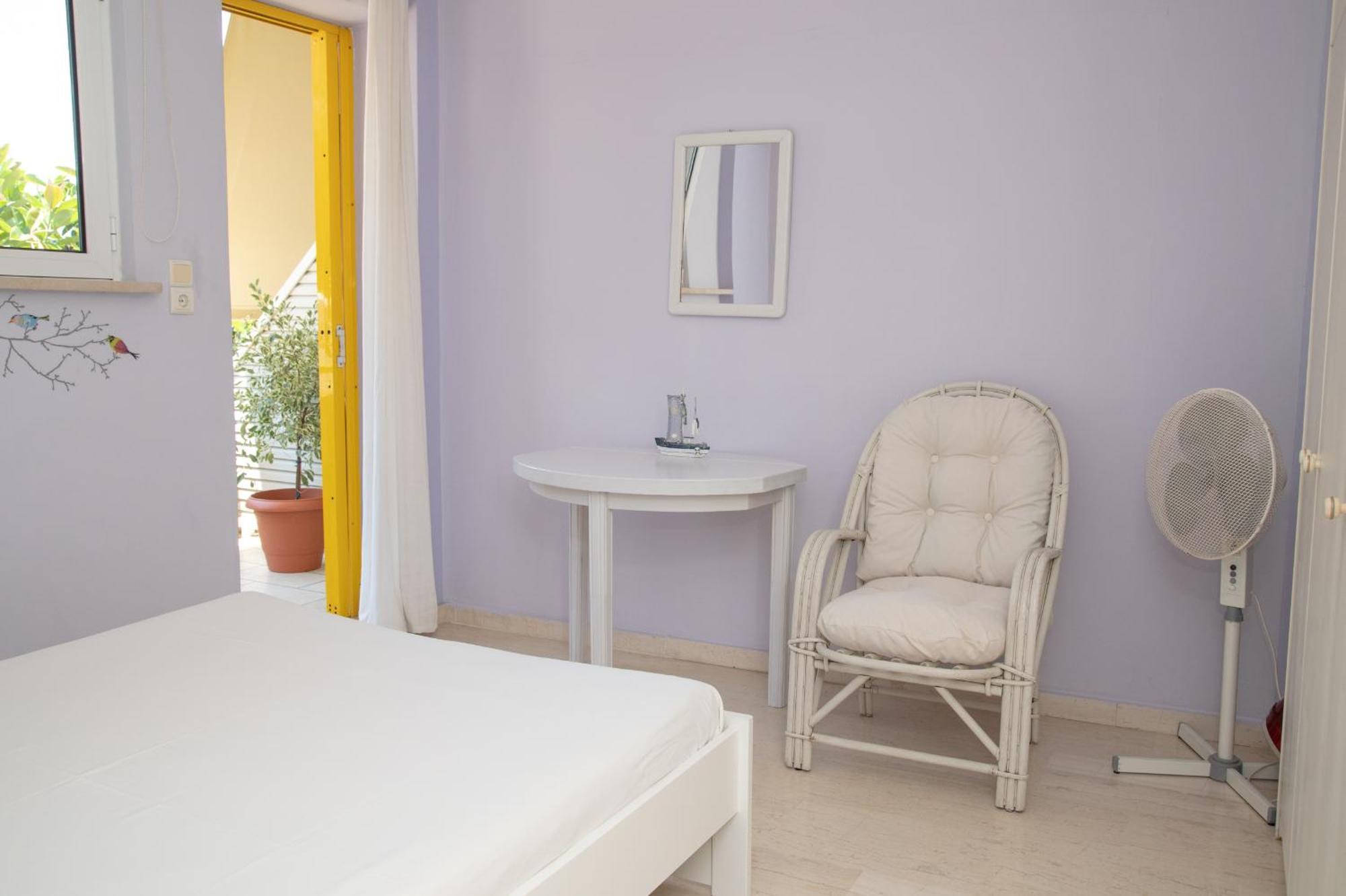 Eftihia Apartments By The Sea Rethymno Exterior foto